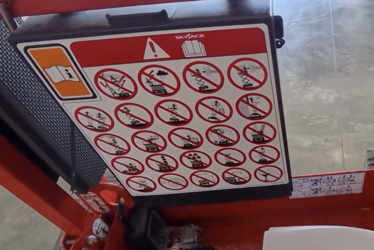 Left Hand Thread Warning Sticker Warning placard made me laugh > General Discussion > AR15.COM